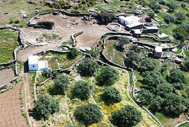 η φάρμα Λουμίδη στη Σίφνο